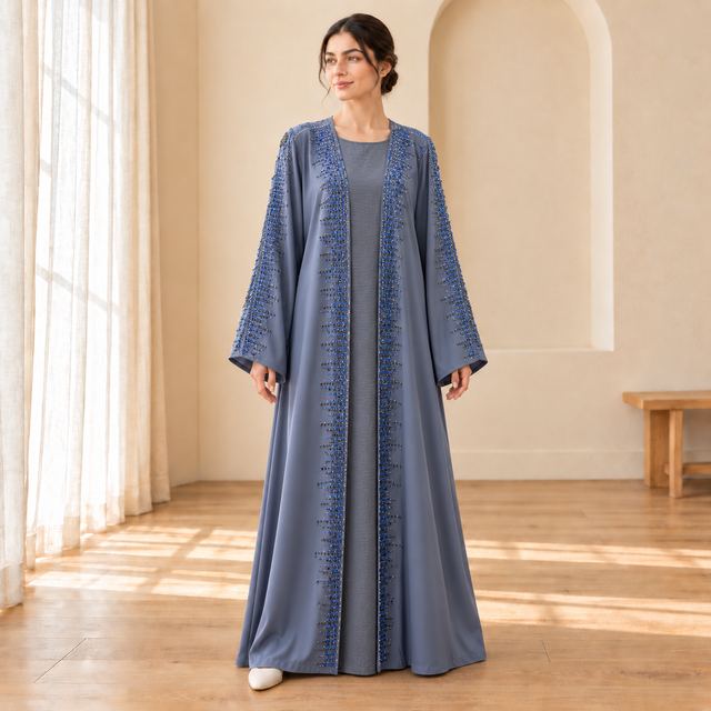 Abaya gris bleuté à perles géométriques